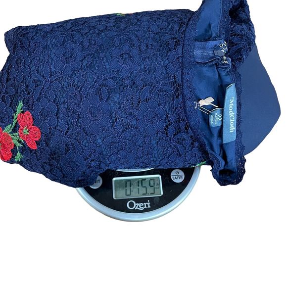 NWT ModCloth A-Line WomanDress Sz 22 Navy Lace Floral Embroidered Long Sleeve - Picture 15 of 16